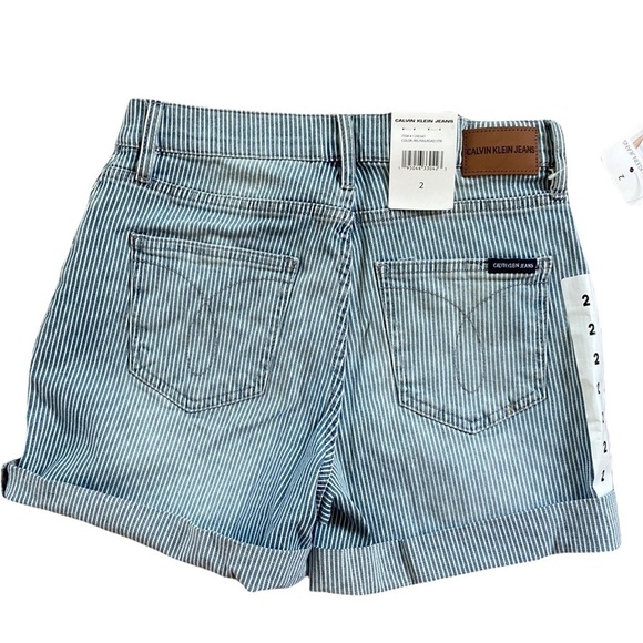 Calvin Klein Railroad Stripes Rolled Cuff Denim Shorts Size 2 NWT - Picture 2 of 13